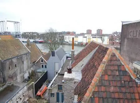 In De Prinsenstraat * Dordrecht